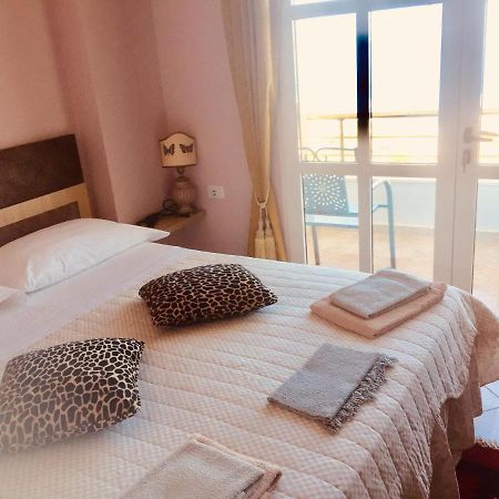 Casa Vacanze Nail Vlorë Eksteriør billede